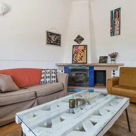 3 Bedroom Rural Vale De Telha