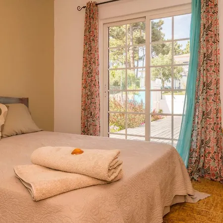 公寓 3 Bedroom Rural Vale De Telha 阿尔热祖尔